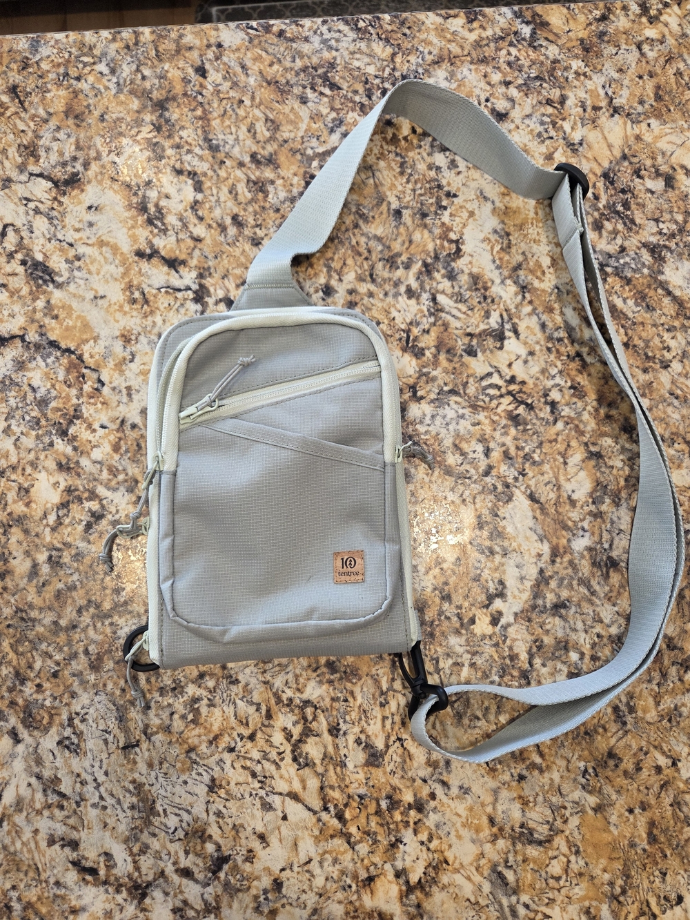 10tree Sling Bag